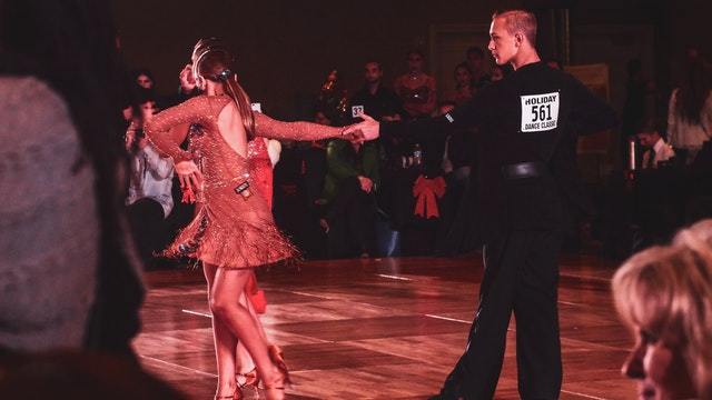 社交ダンス上達はシューズ次第！ブランドの違いを徹底解説
