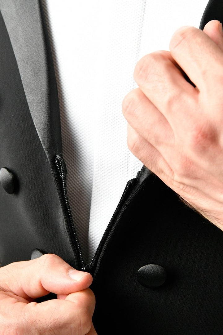 社交ダンス　競技用　デモ用　メンズ　燕尾服　軽量　薄手　放熱性抜群　美品 kagayaki2.jpg